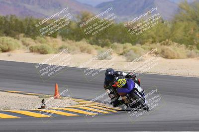 media/Oct-30-2022-CVMA (Sun) [[fb421c3cec]]/Race 5 Amateur Formula Middleweight/